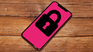 How to Keep Your Family and Friends From Snooping on Your Laptop and Phone<em></em><em></em>
